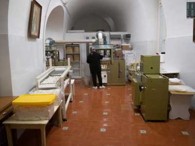 ...per arrivare infine nel laboratorio delle ostie